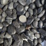 POLISHED BLACK PEBBLES 1-2 CM