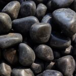 Premium polish black pebbles 1-2 CM